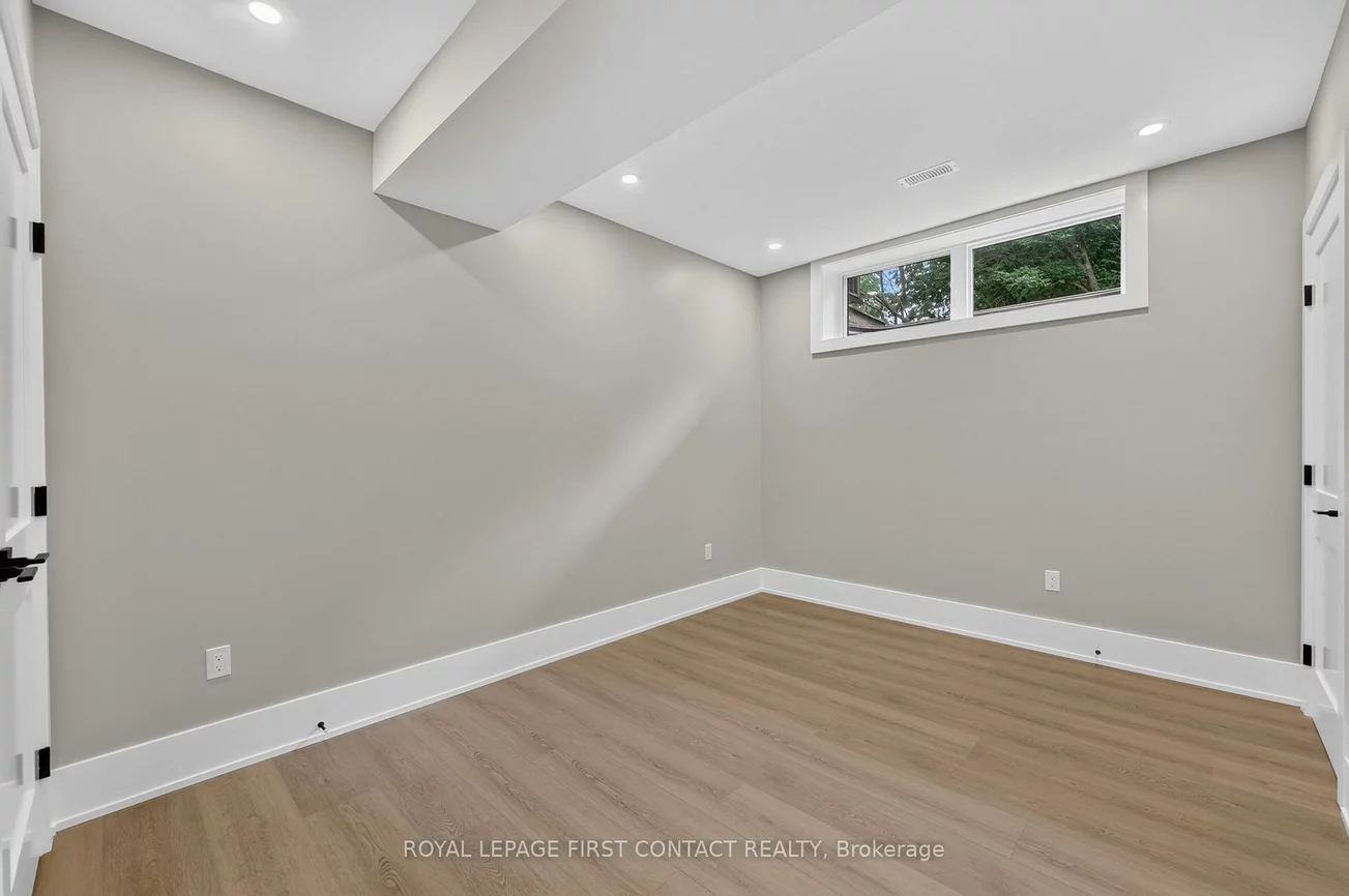 929, 7th, Alcona, Innisfil