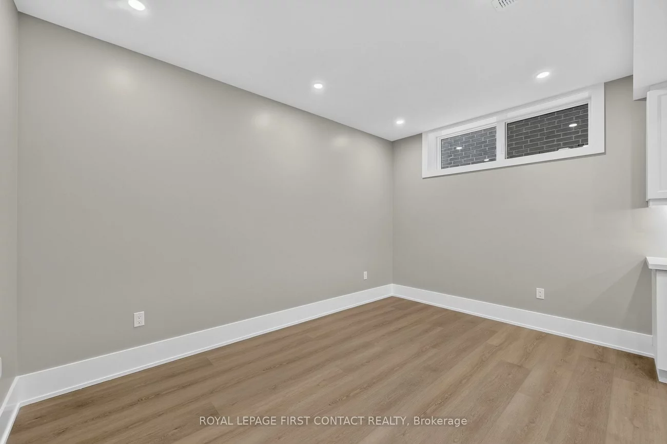 929, 7th, Alcona, Innisfil