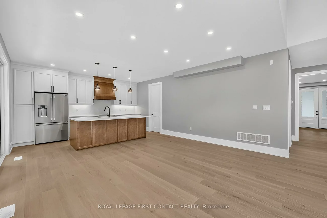 929, 7th, Alcona, Innisfil