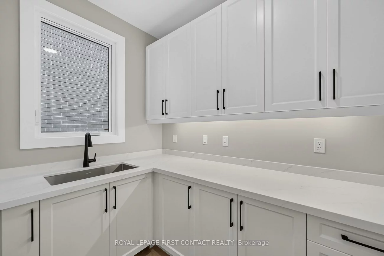 929, 7th, Alcona, Innisfil