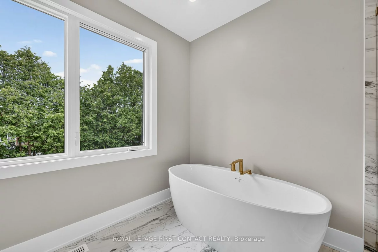929, 7th, Alcona, Innisfil