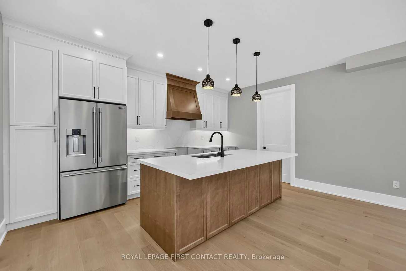 929, 7th, Alcona, Innisfil