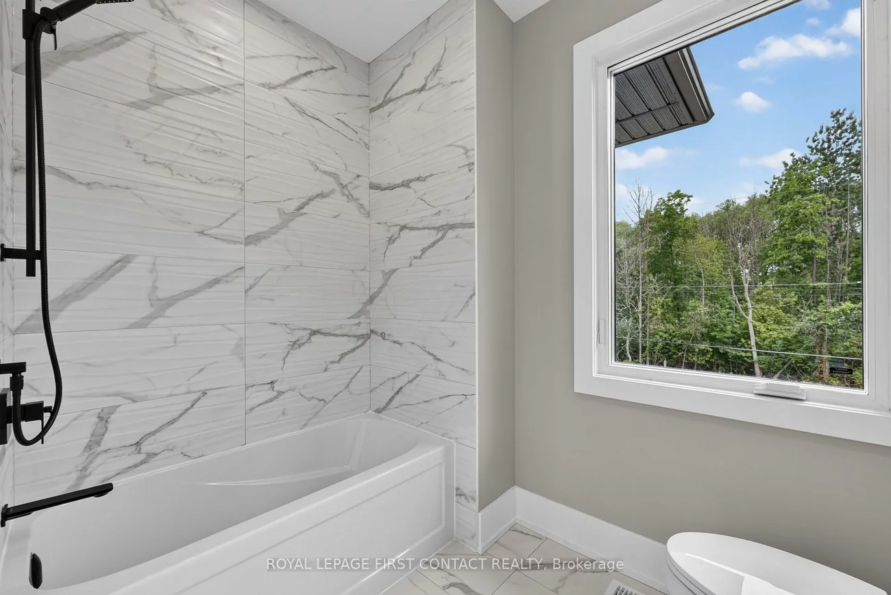 933, 7th, Alcona, Innisfil