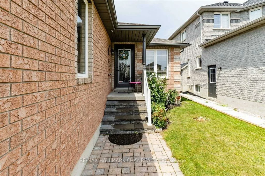 2123, Osbond, Alcona, Innisfil