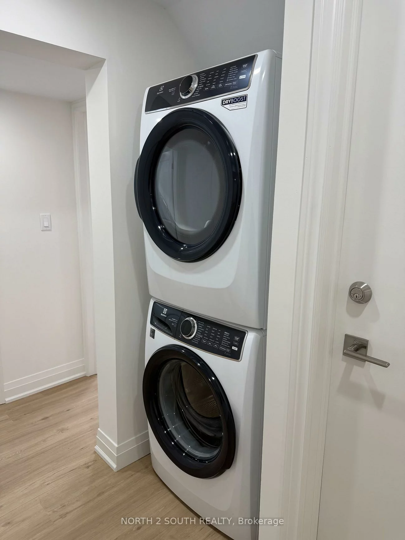 2271, Whitewood, Alcona, Innisfil