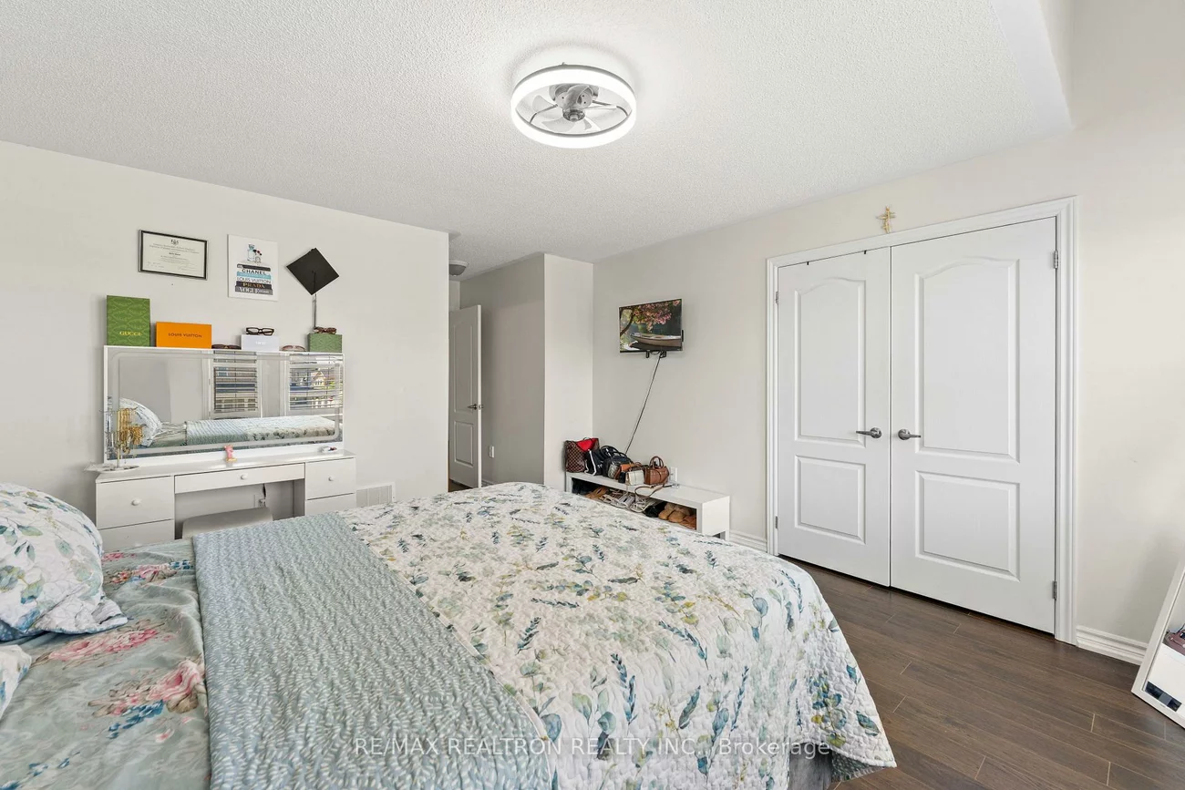 2072, Allison, Alcona, Innisfil