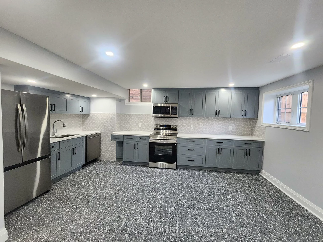 1607, Emberton, Alcona, Innisfil