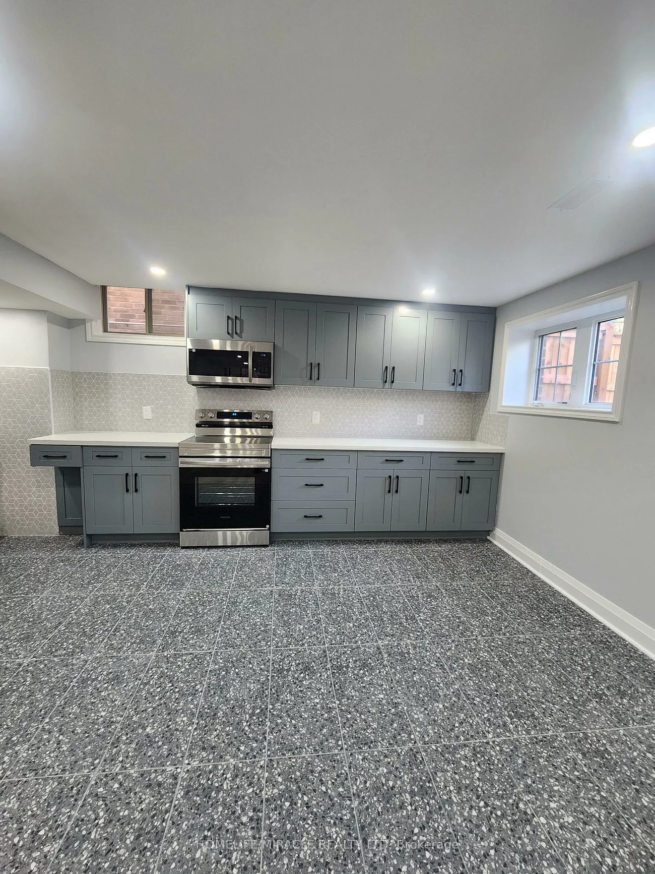1607, Emberton, Alcona, Innisfil