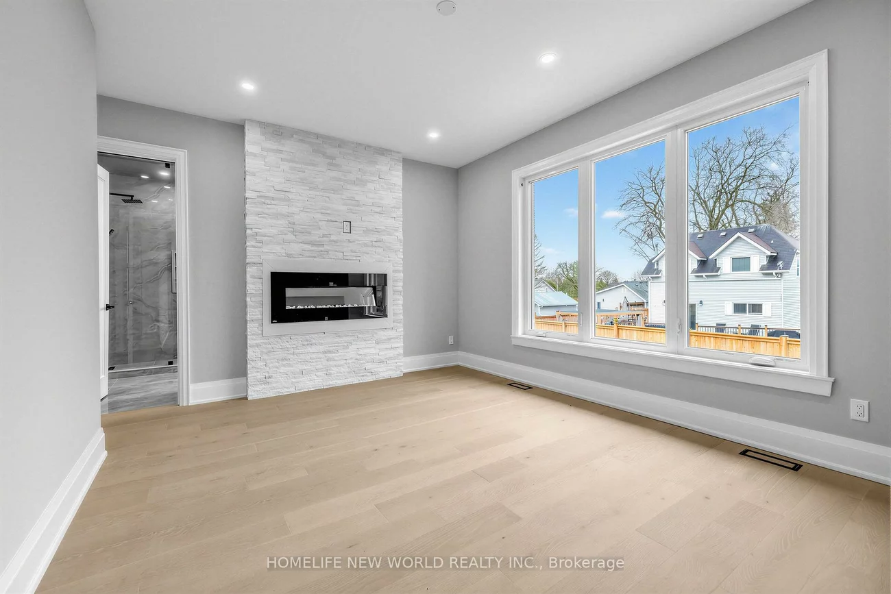 225, Sunnybrae, Stroud, Innisfil