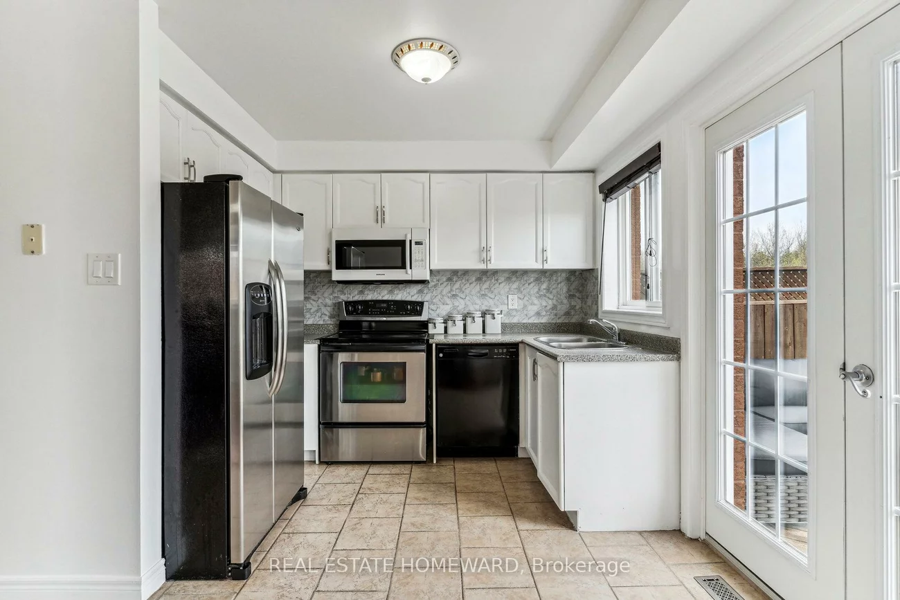 1117, Ashley, Alcona, Innisfil