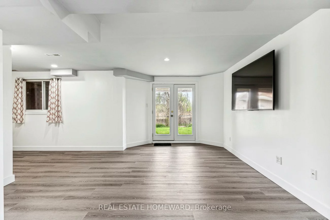1117, Ashley, Alcona, Innisfil