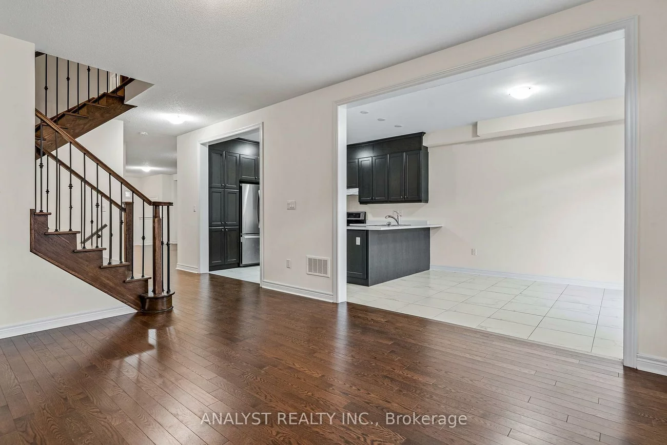 1461, Tomkins, Alcona, Innisfil