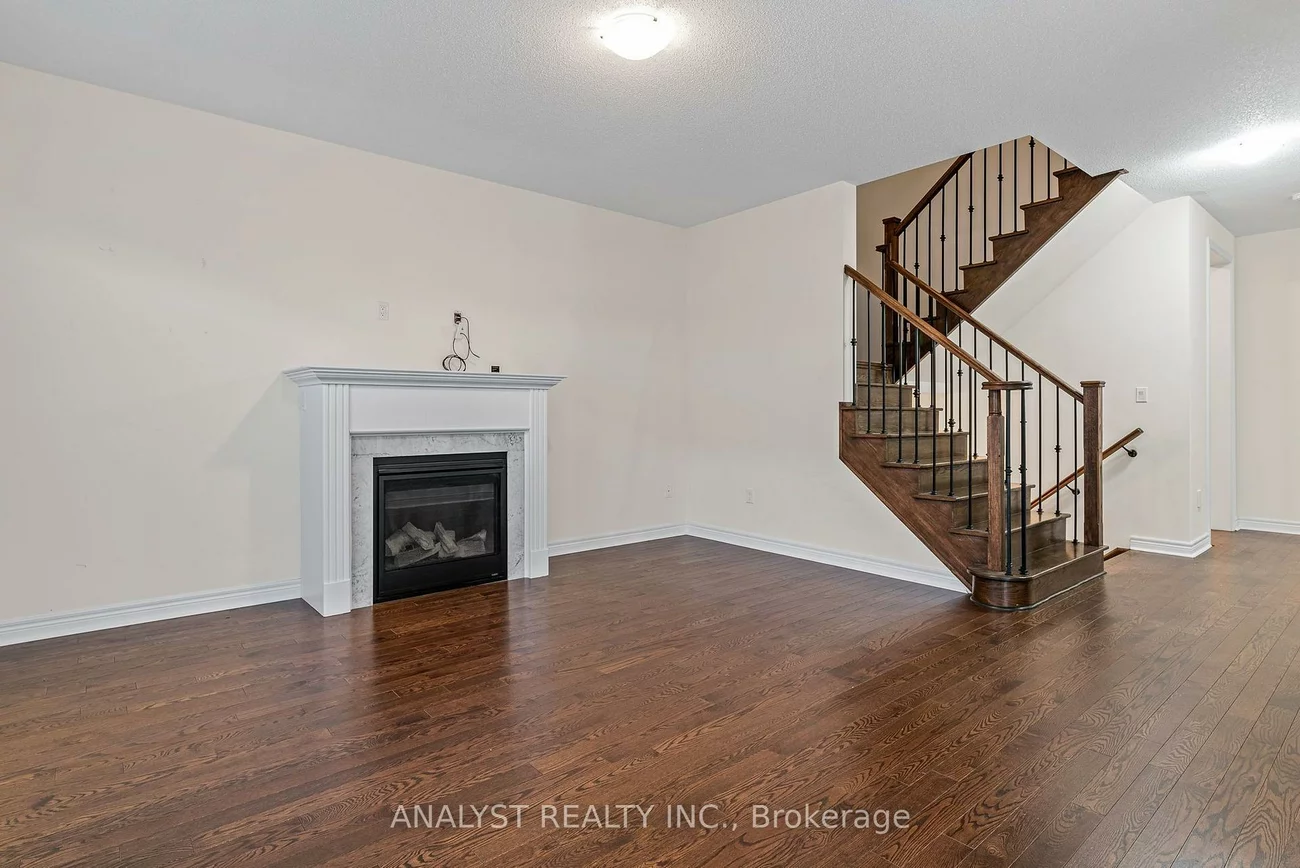 1461, Tomkins, Alcona, Innisfil