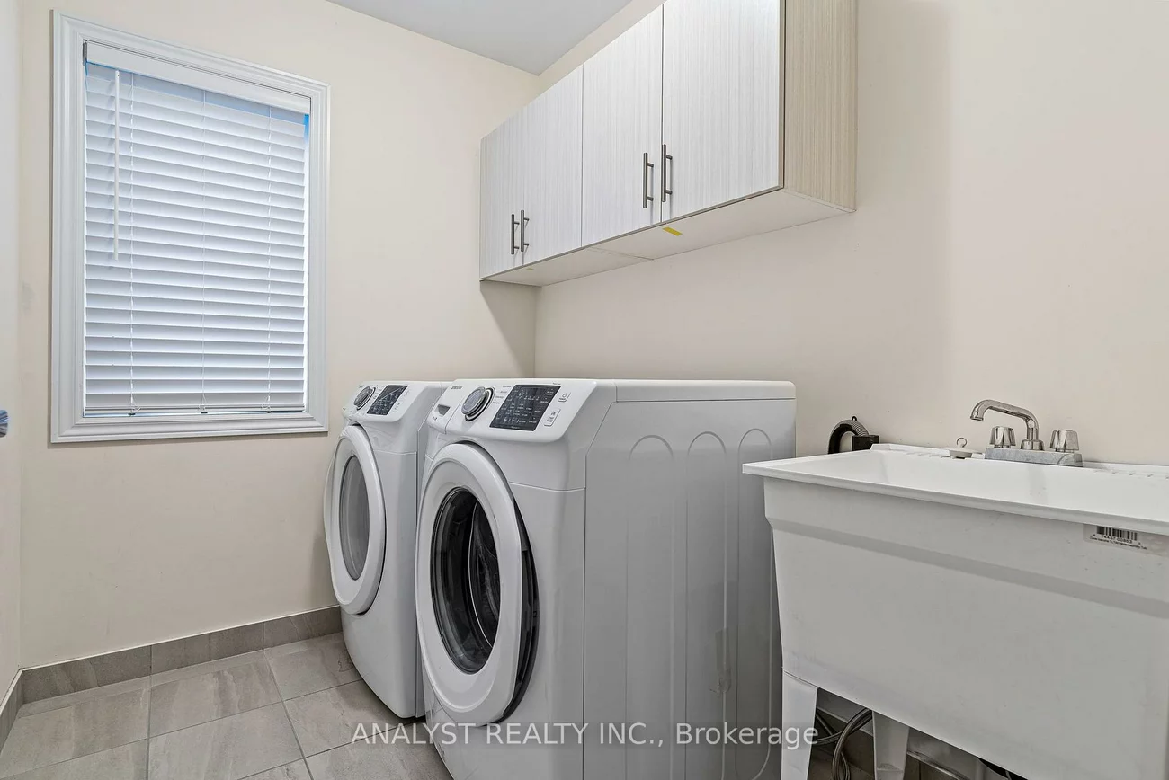 1461, Tomkins, Alcona, Innisfil