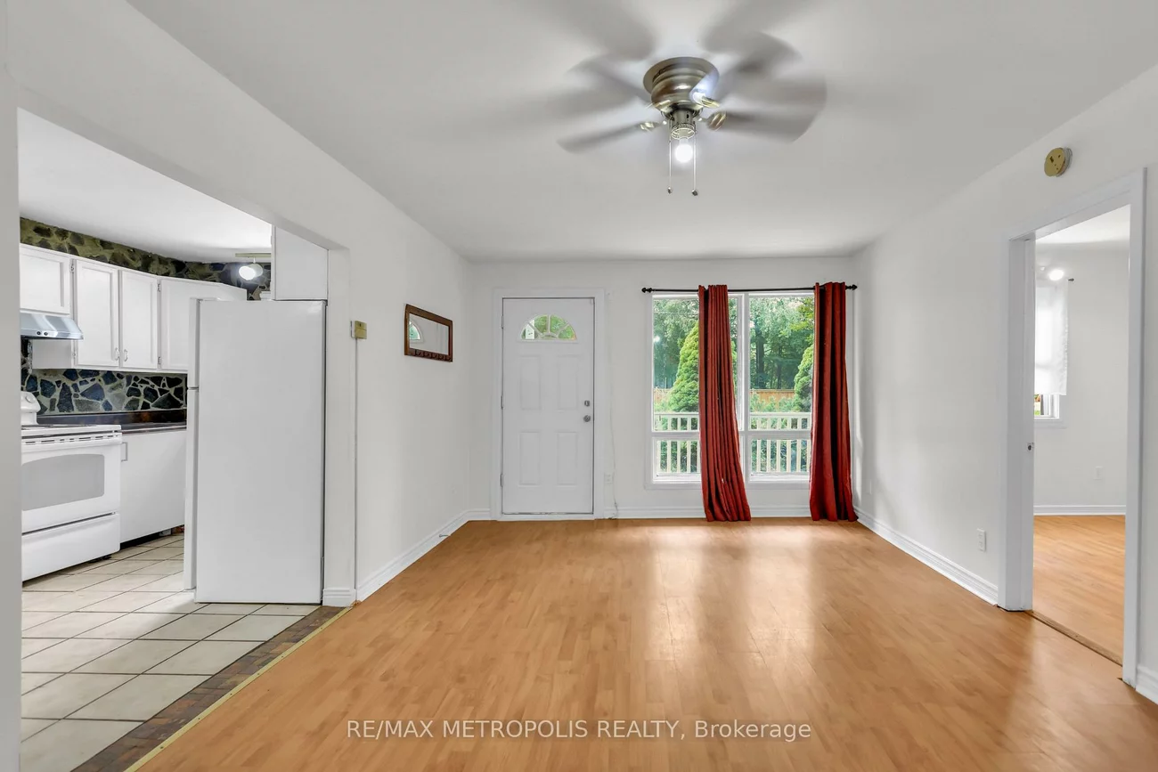 856, Central, Alcona, Innisfil