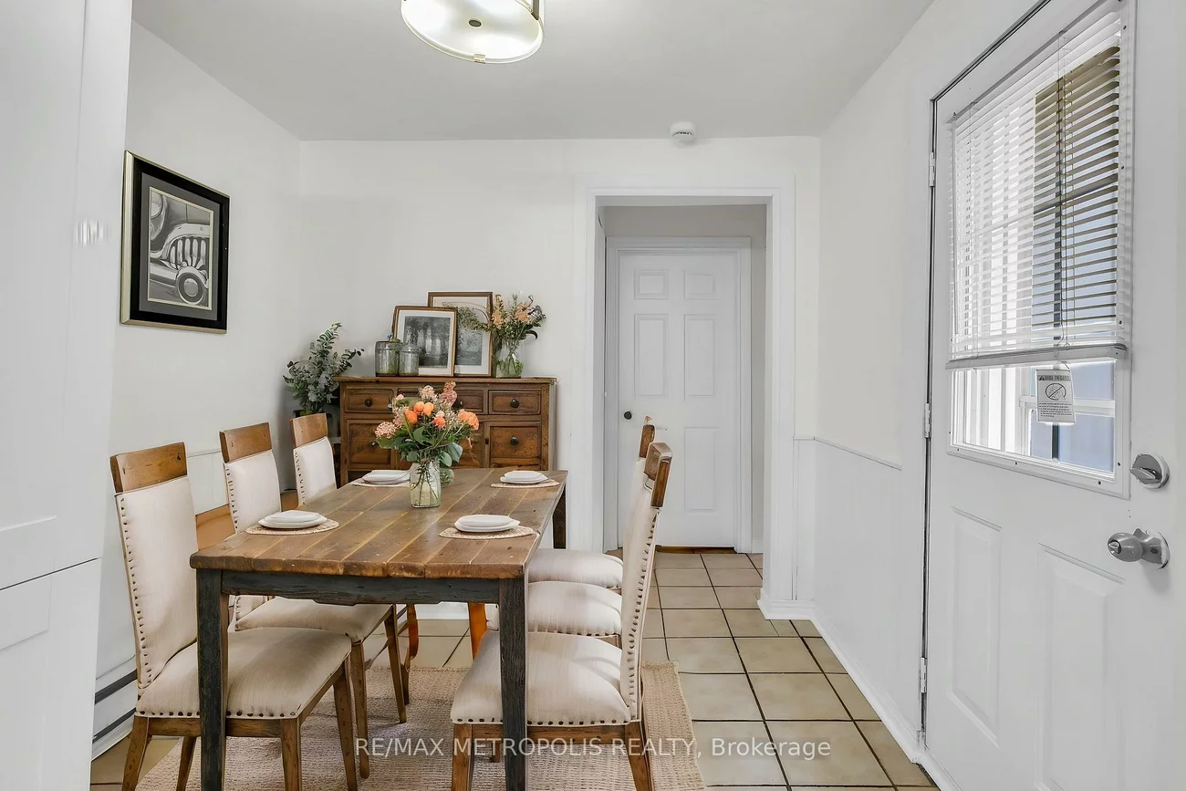 856, Central, Alcona, Innisfil
