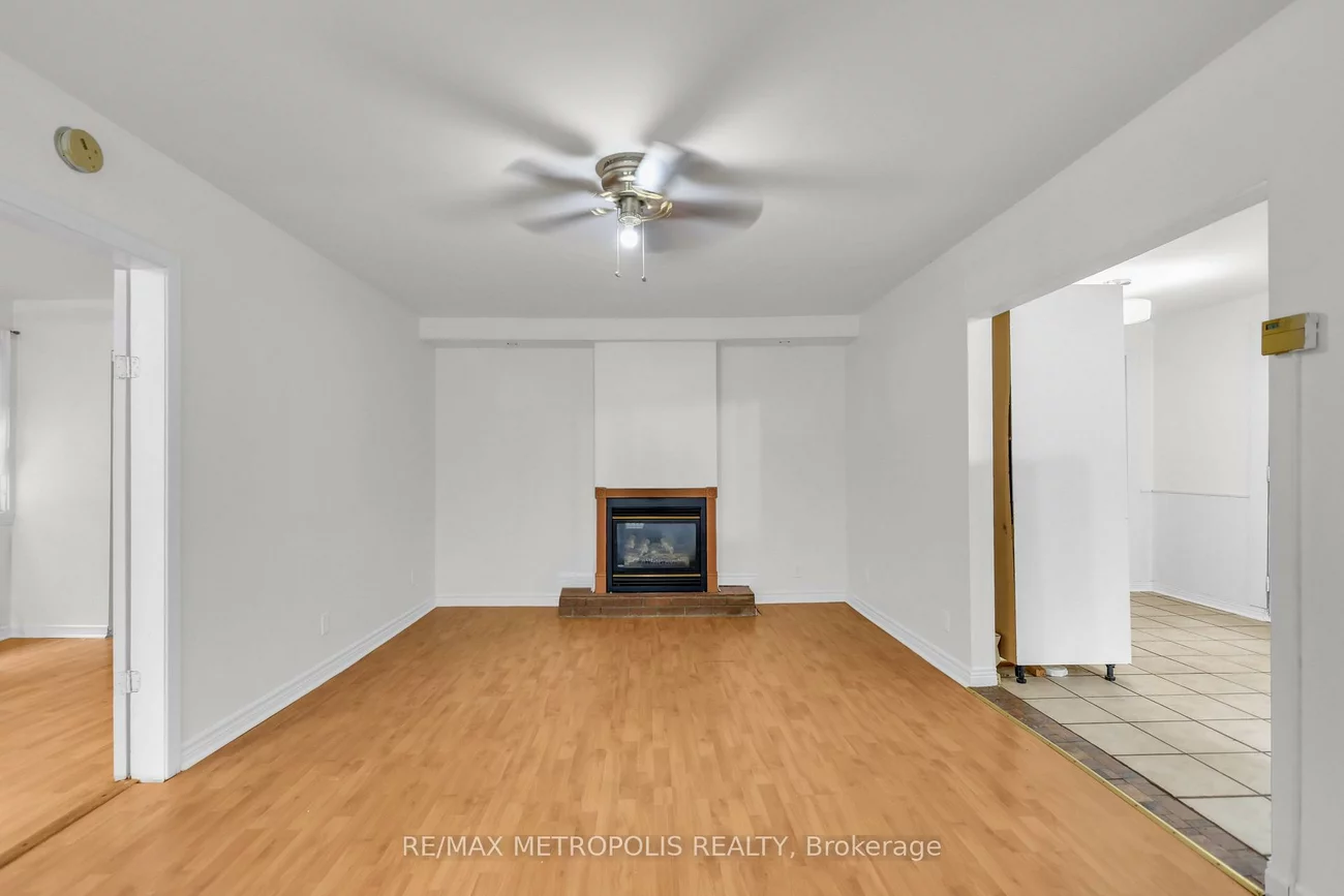 856, Central, Alcona, Innisfil