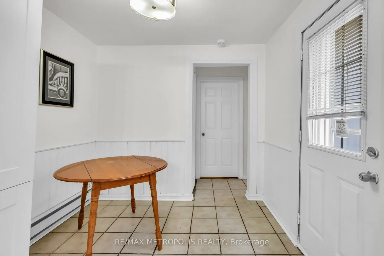 856, Central, Alcona, Innisfil