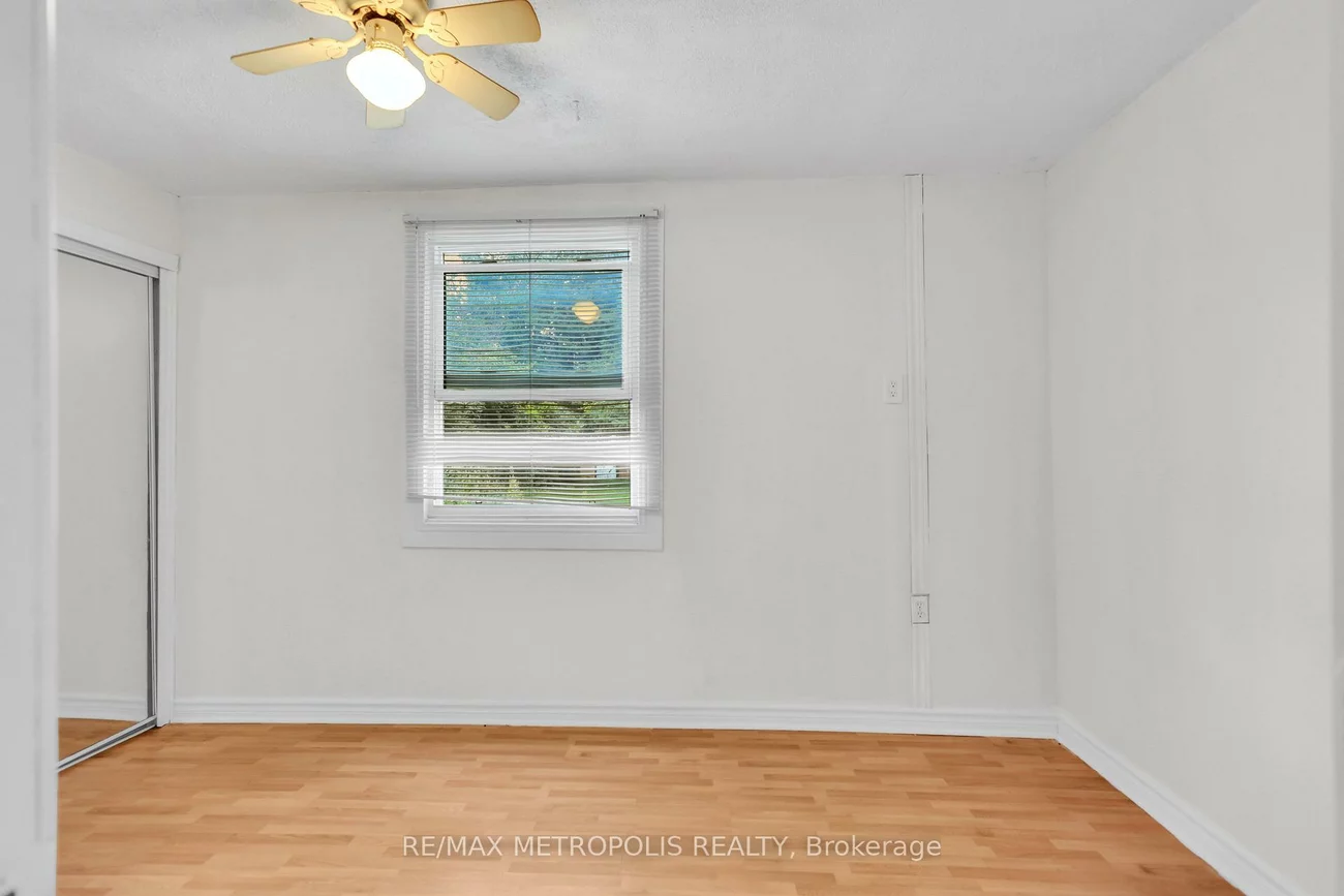 856, Central, Alcona, Innisfil