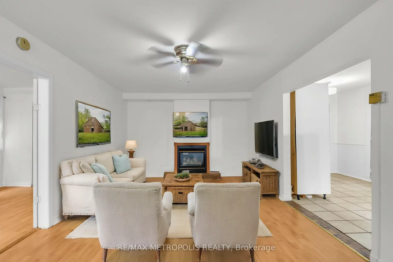 856, Central, Alcona, Innisfil