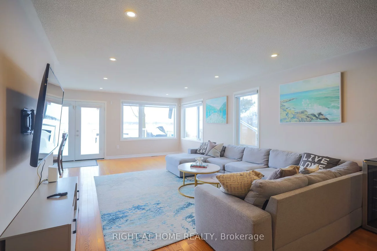 885, Adams, Alcona, Innisfil