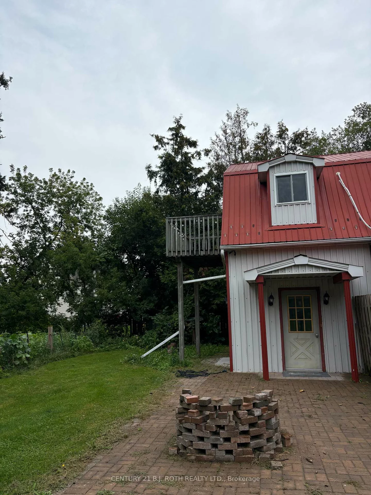 2216, Victoria, Stroud, Innisfil