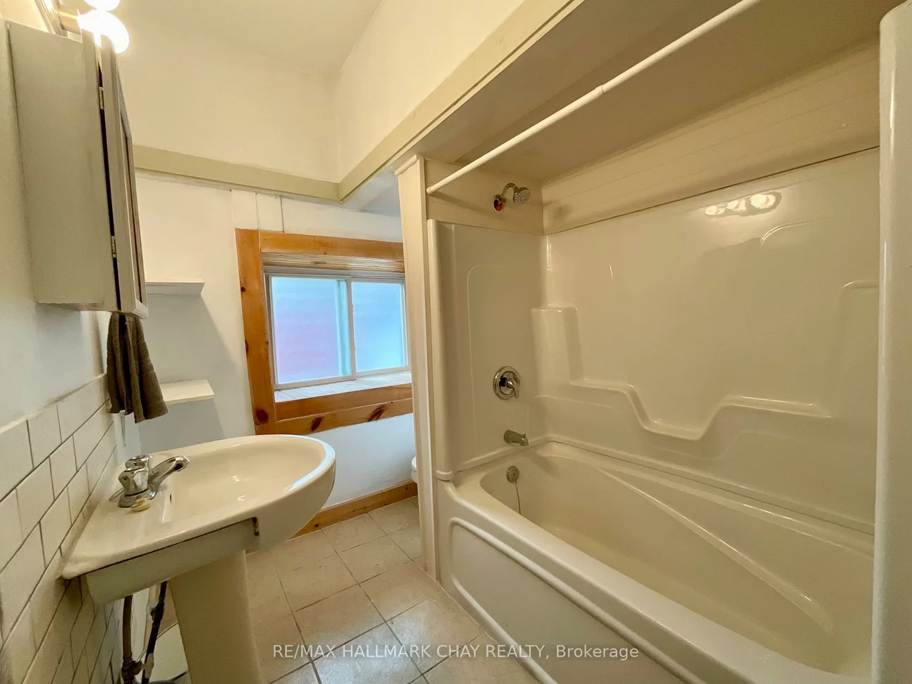 961, 7th, Alcona, Innisfil