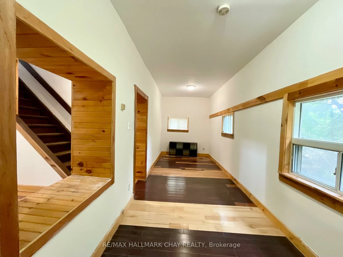 961, 7th, Alcona, Innisfil
