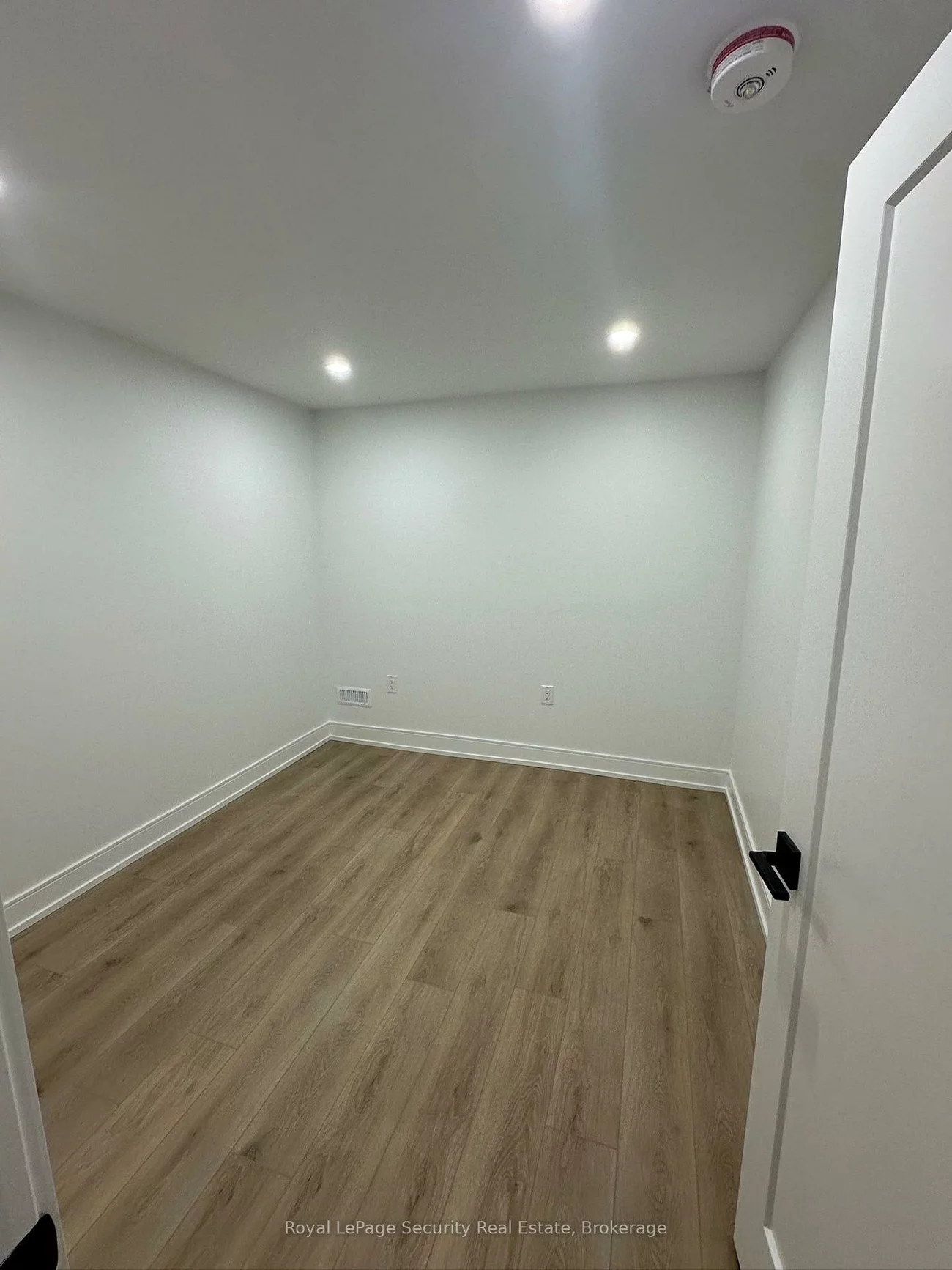 1740, Emberton, Alcona, Innisfil