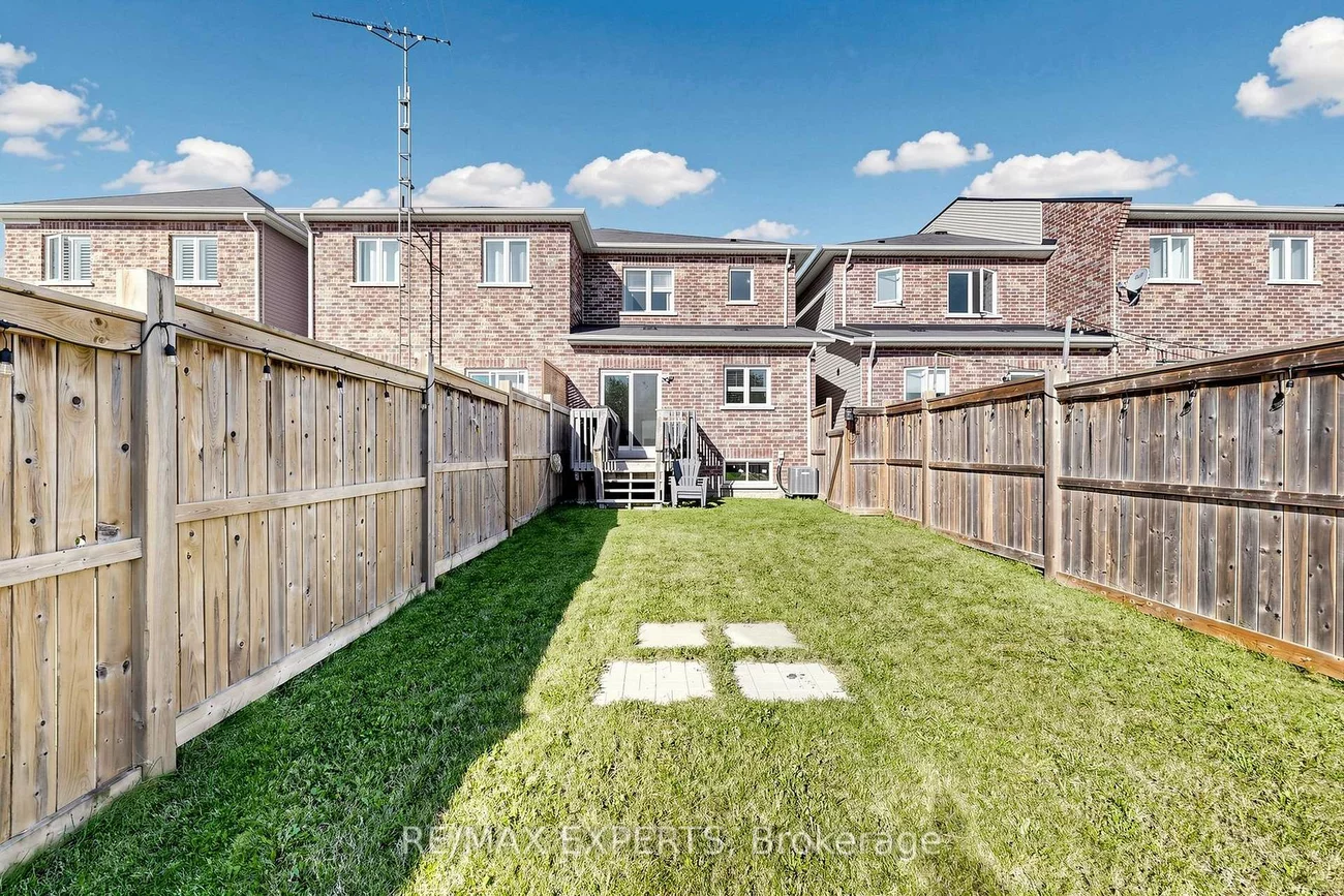 1303, Bardeau, Lefroy, Innisfil