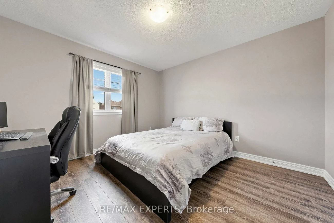 1303, Bardeau, Lefroy, Innisfil