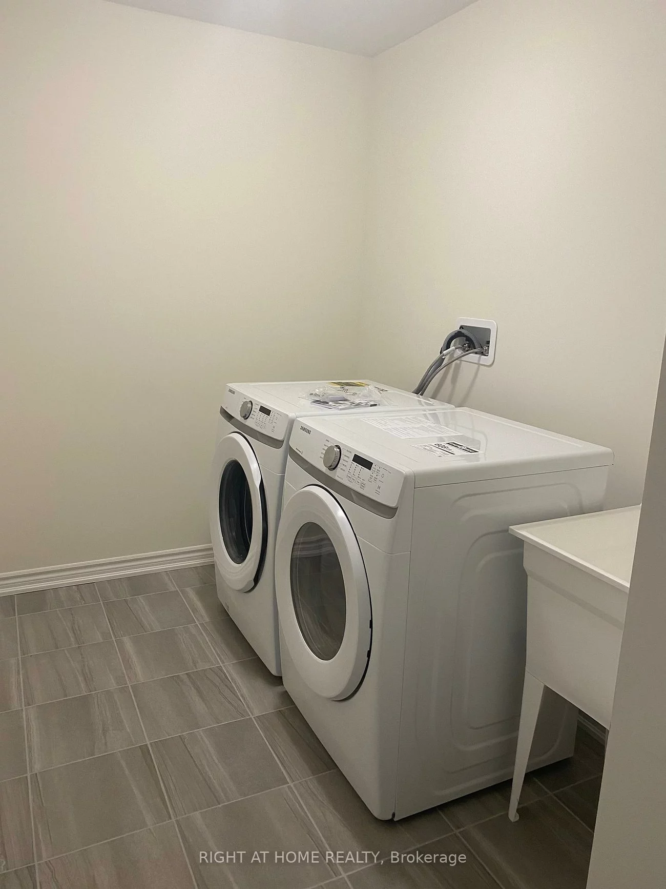 2250, Grainger Loop, Alcona, Innisfil
