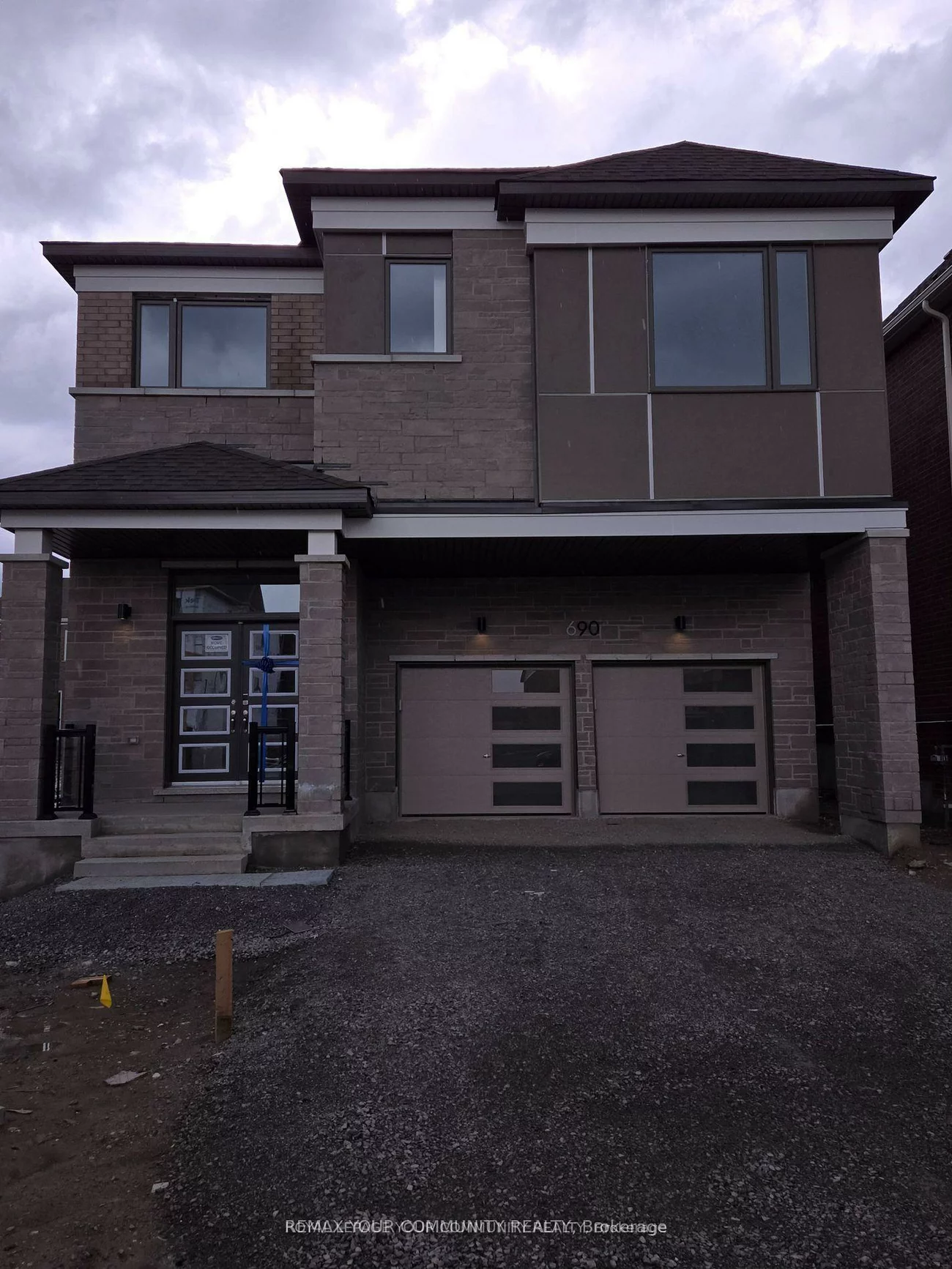 690, Mika, Cookstown, Innisfil