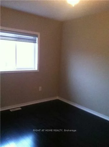 2099, Osbond, Alcona, Innisfil