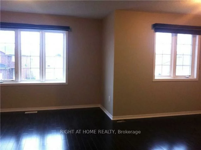 2099, Osbond, Alcona, Innisfil