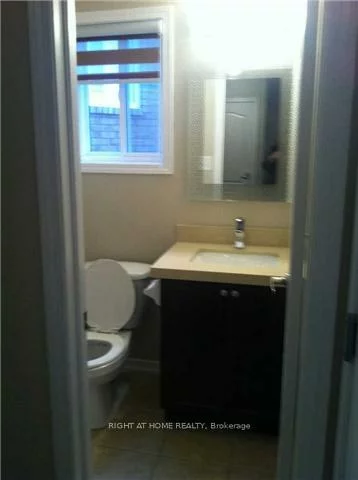 2099, Osbond, Alcona, Innisfil