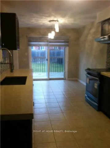 2099, Osbond, Alcona, Innisfil