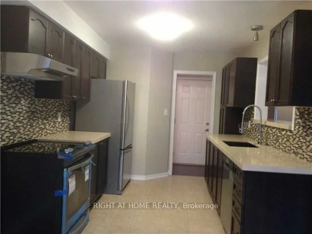 2099, Osbond, Alcona, Innisfil