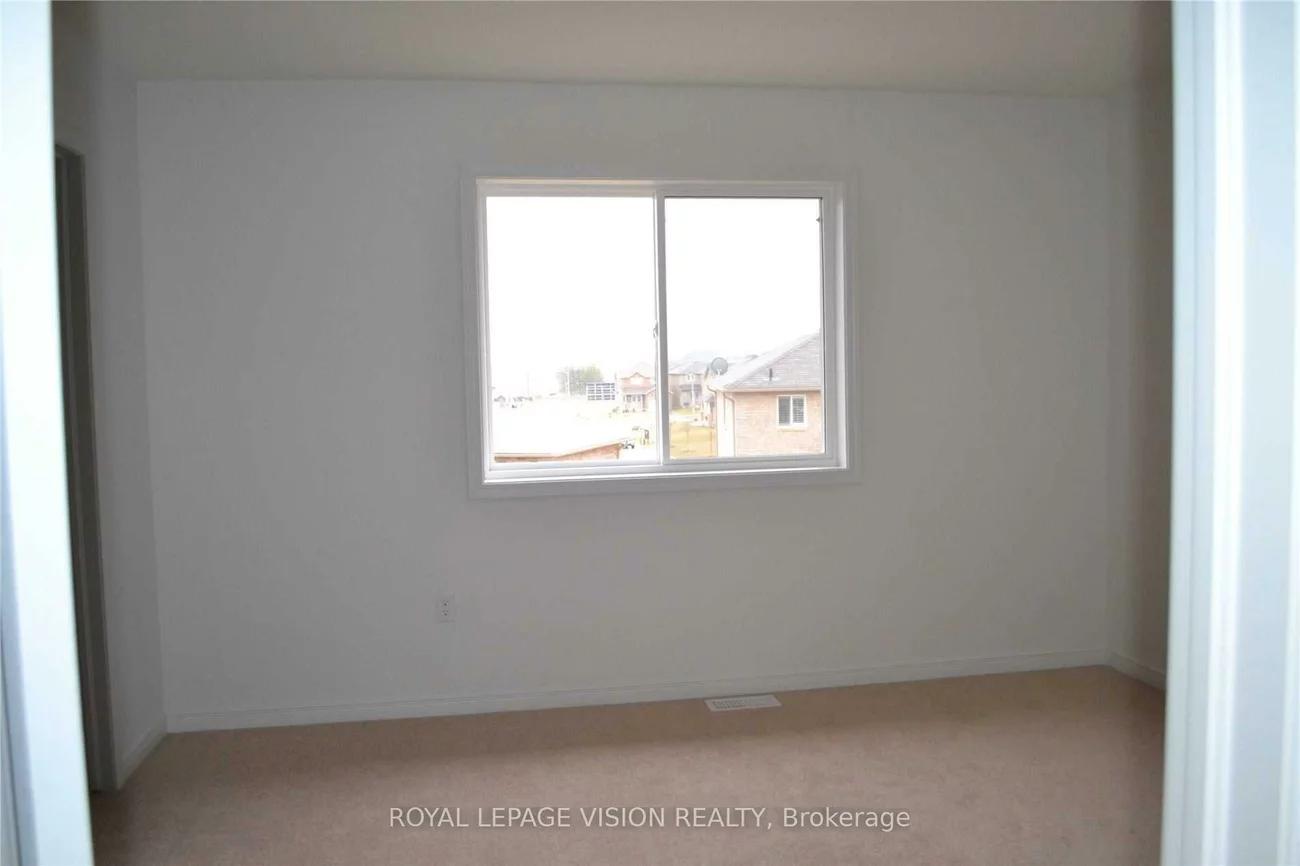 1387, Benson, Alcona, Innisfil
