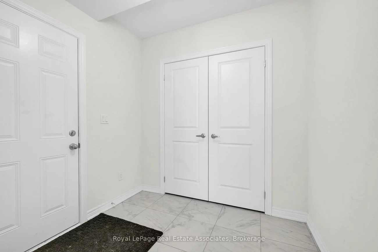 1418, Davis, Lefroy, Innisfil