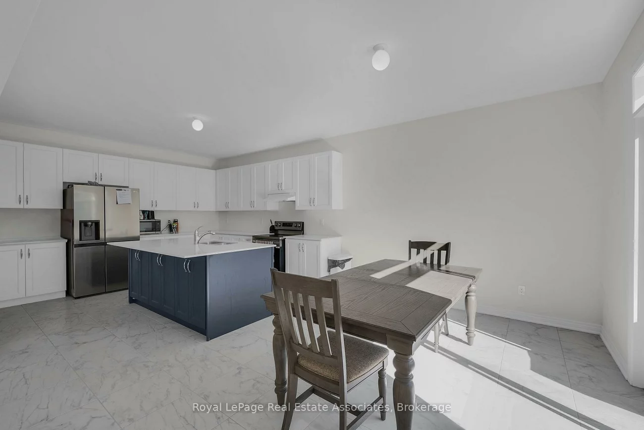 1418, Davis, Lefroy, Innisfil