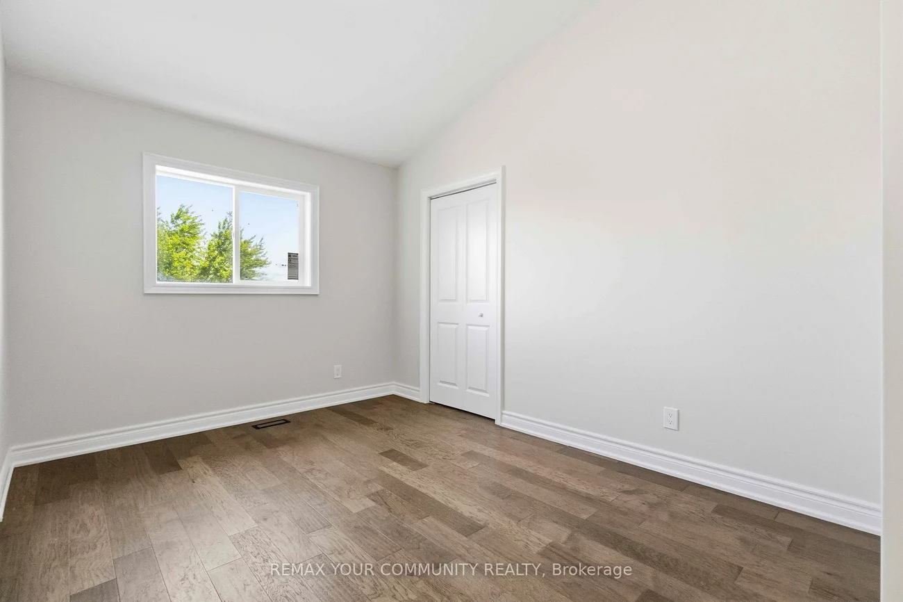 924, Helen, Alcona, Innisfil