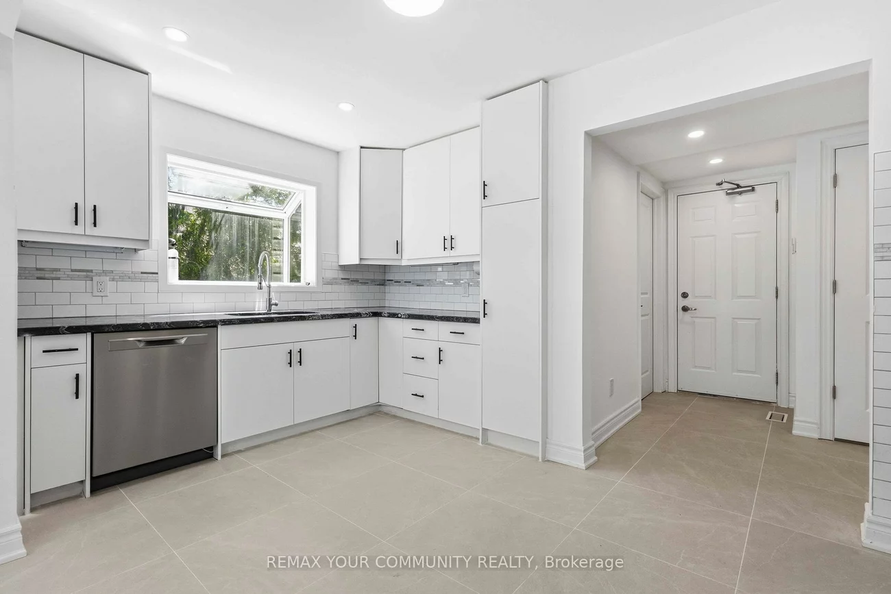 924, Helen, Alcona, Innisfil