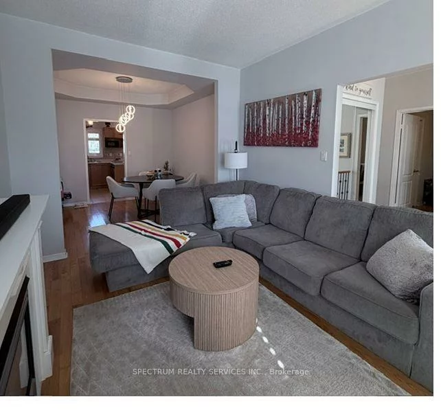 1271, Gina, Alcona, Innisfil