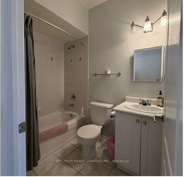1271, Gina, Alcona, Innisfil