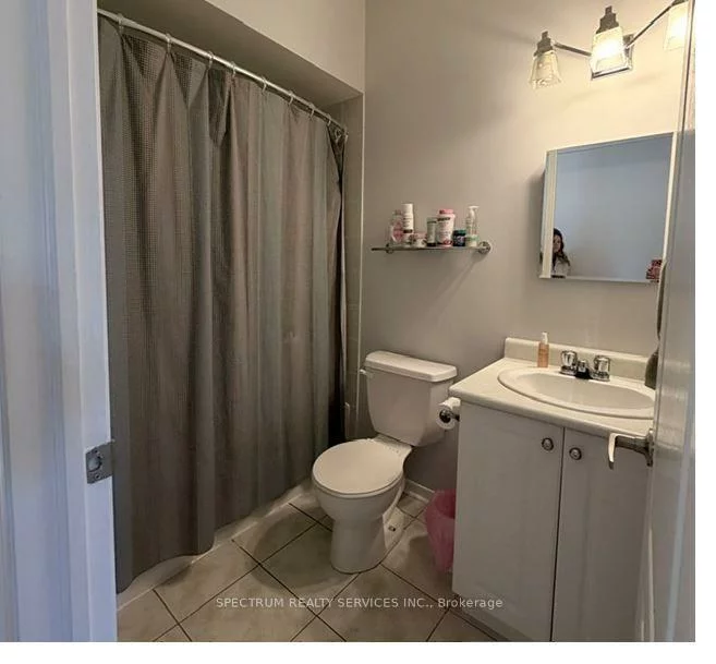 1271, Gina, Alcona, Innisfil