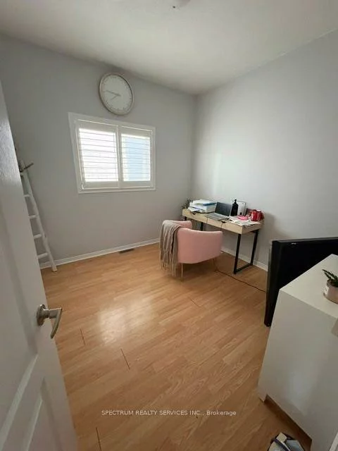 1271, Gina, Alcona, Innisfil
