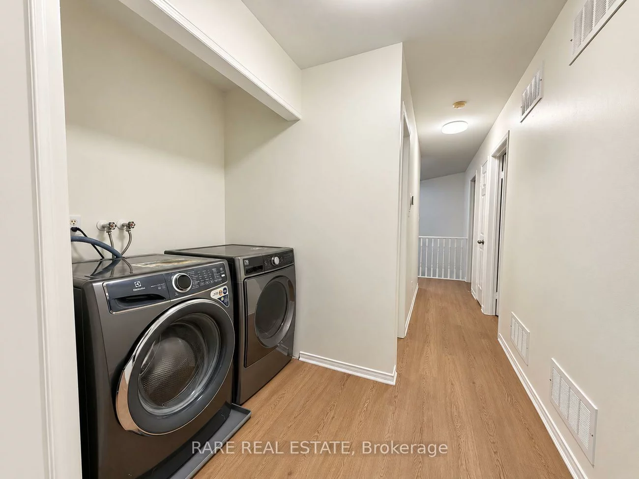 1045, CORRIE, Alcona, Innisfil