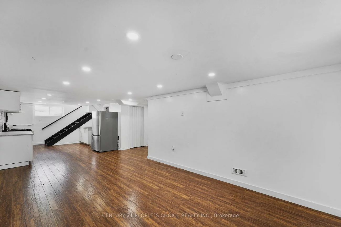 6950, Yonge, Alcona, Innisfil