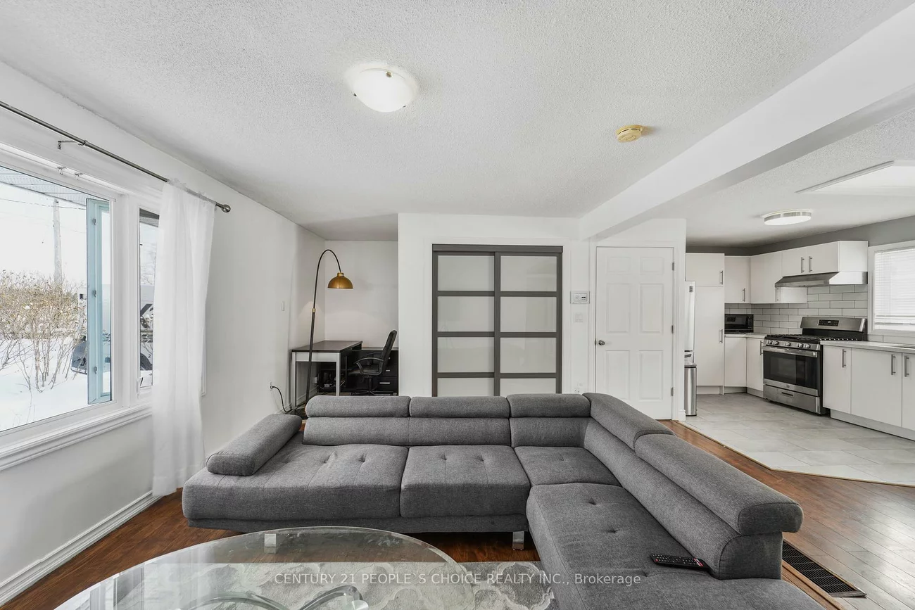 6950, Yonge, Alcona, Innisfil
